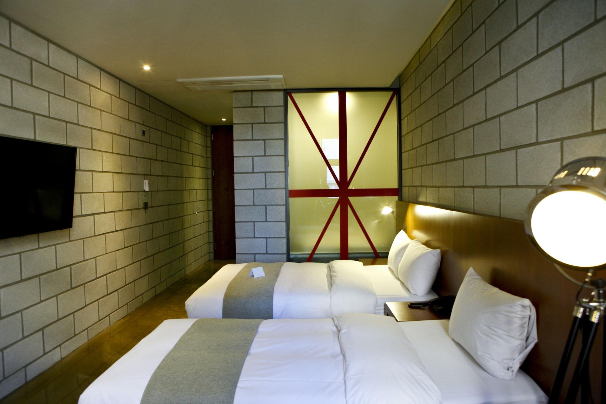 Hotel Doma Myeongdong Seoul Bagian luar foto
