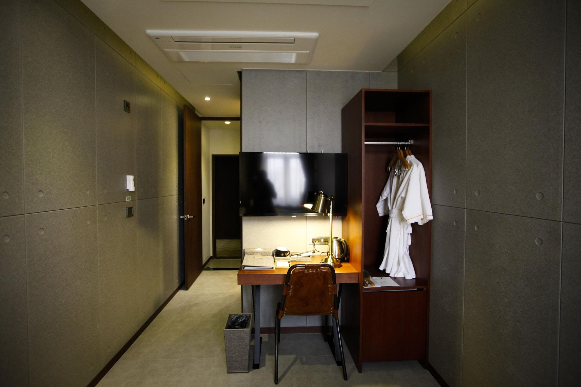 Hotel Doma Myeongdong Seoul Bagian luar foto