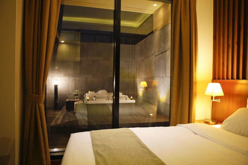 Hotel Doma Myeongdong Seoul Bagian luar foto